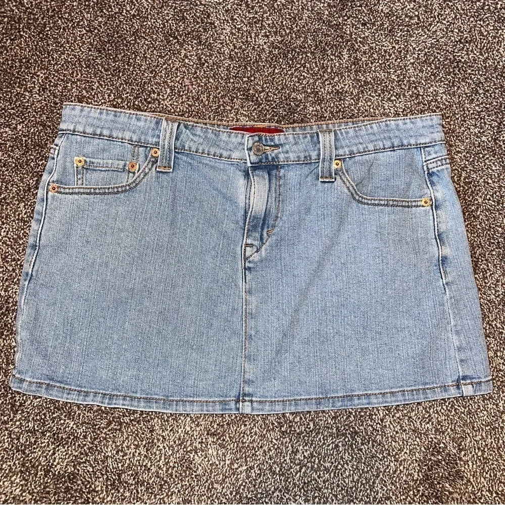 Levi's Vintage Low Slouch Jean Skirt size 15JR ❤️